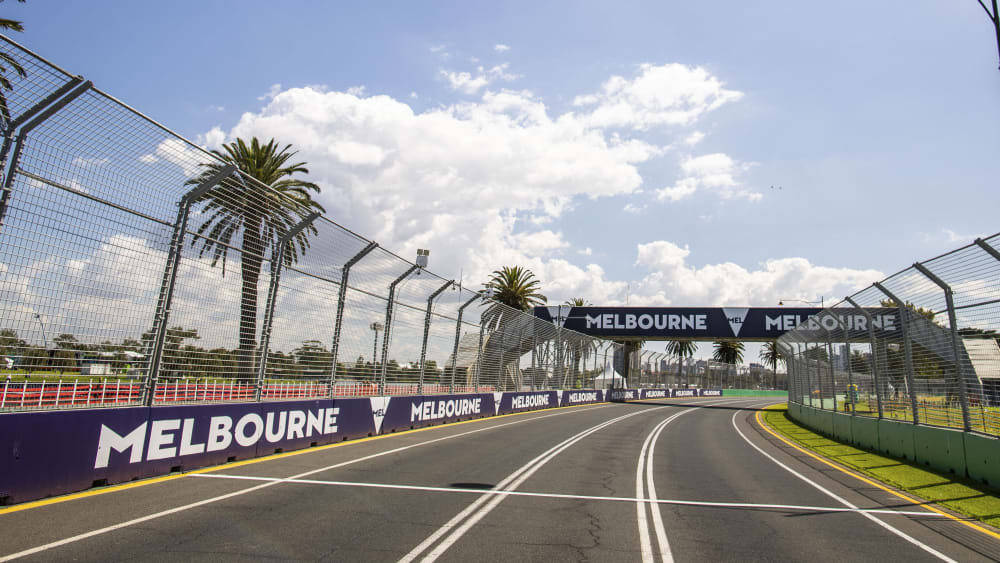 Die Formel-1-Strecke in Melbourne bleibt leer, der GP wurde abgesagt.