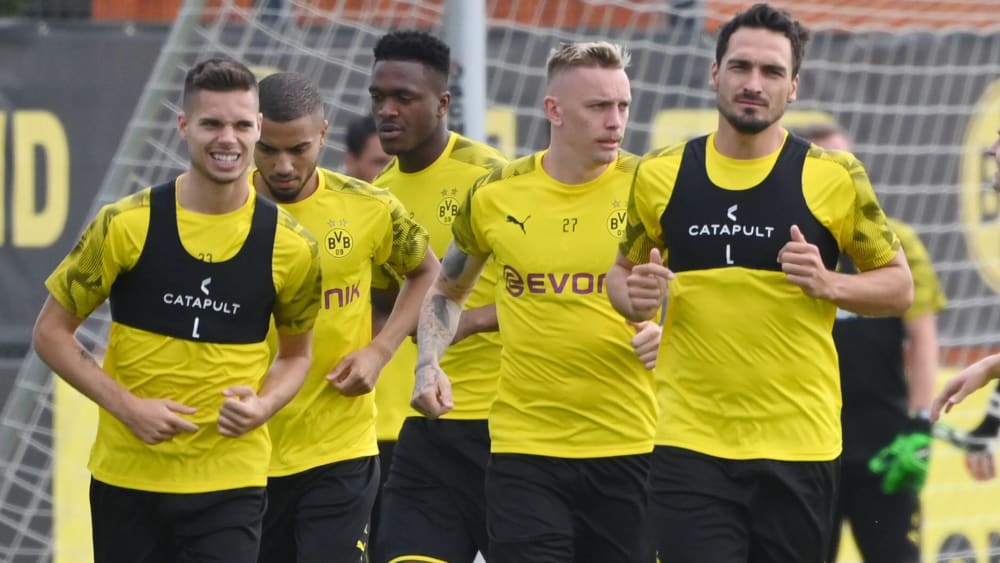 Soll sportlich vorneweg marschieren: BVB-Neuzugang Mats Hummels (re.).
