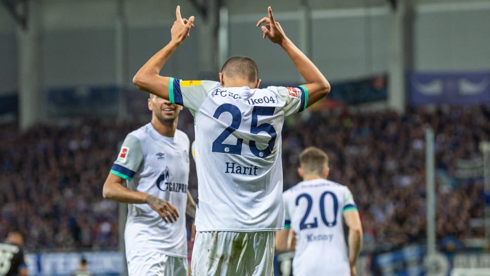 Der Schalker Amine Harit schnürte beim 5:1 in paderborn einen Doppelpack.