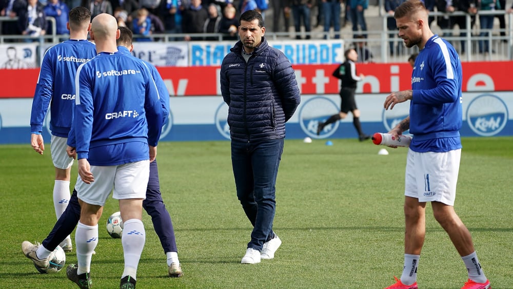 Hängepartie in Darmstadt: Nichts Neues beim Vertrag für Coach Grammozis - kicker