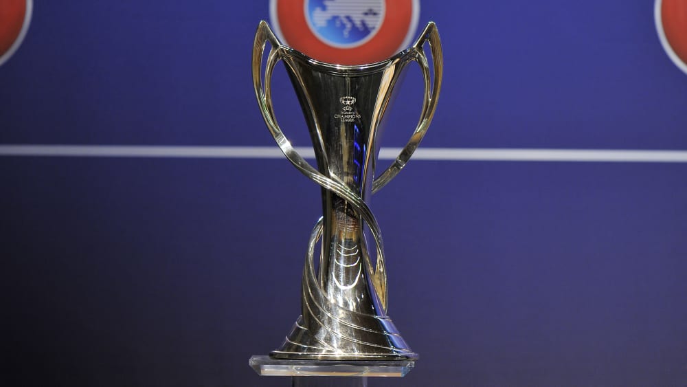 Champions-League-Trophäe